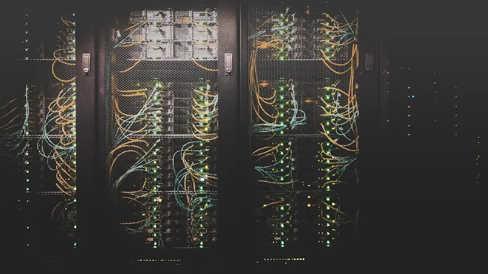 Serverrack som illustrerar dedikerade IP-adresser